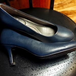 Life Stride heels